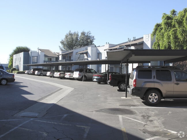 10030 Rosecrans Ave - Rosewood Apartments