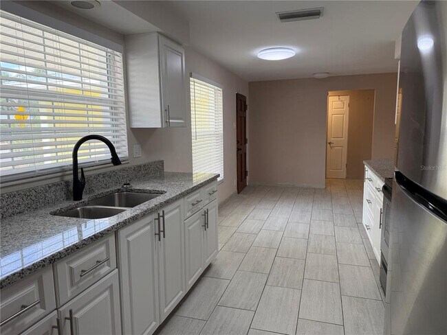 Building Photo - 5333 Duncanwood Dr