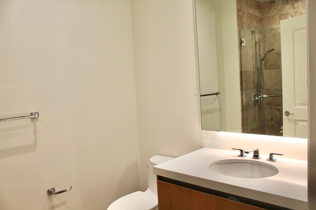 Building Photo - 363 E Wacker Dr