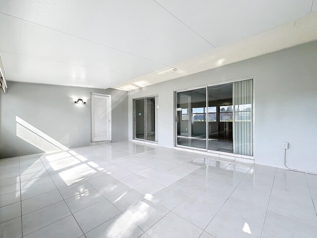 Building Photo - 5775 Fernley Dr W