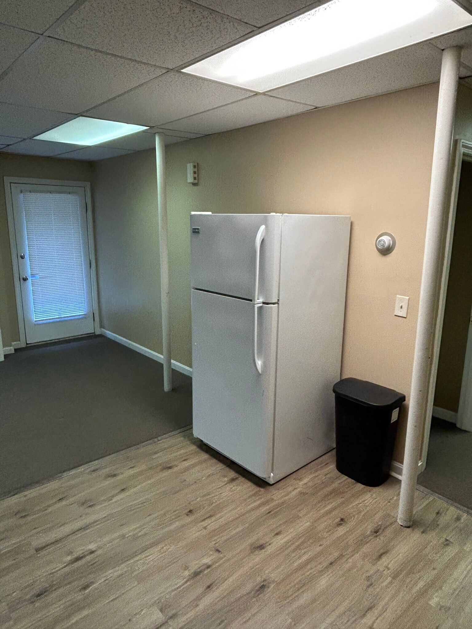 Building Photo - 58 Manville Hill Rd