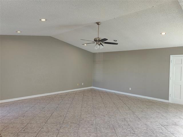 Building Photo - 2700 Winding Creek Dr