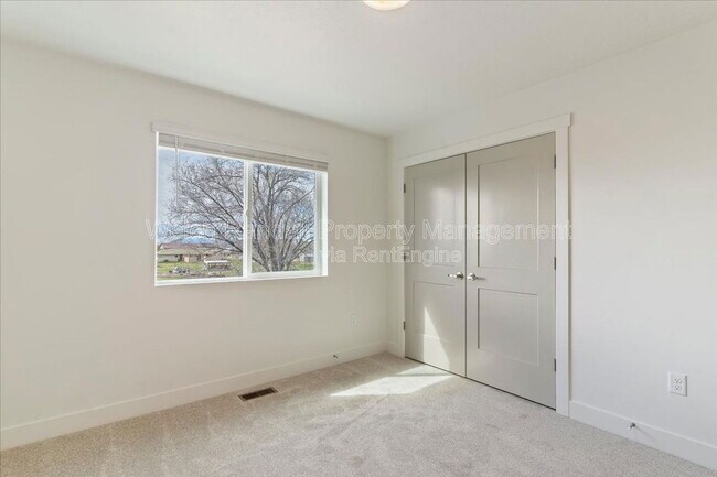 Building Photo - 3669 S 4625 W