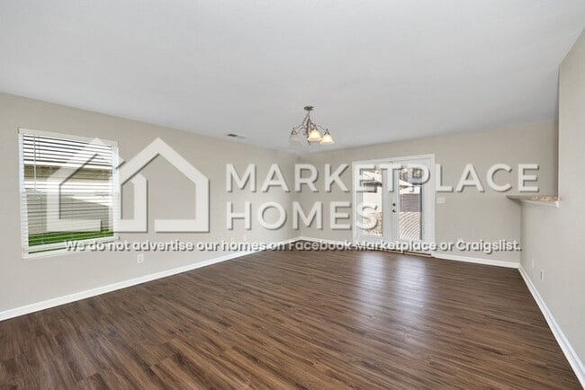 Building Photo - 344 Mertle Dr