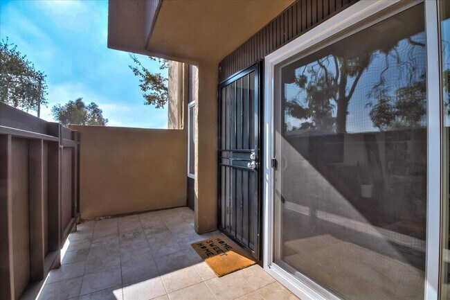 Building Photo - 3456 Castle Glen Dr