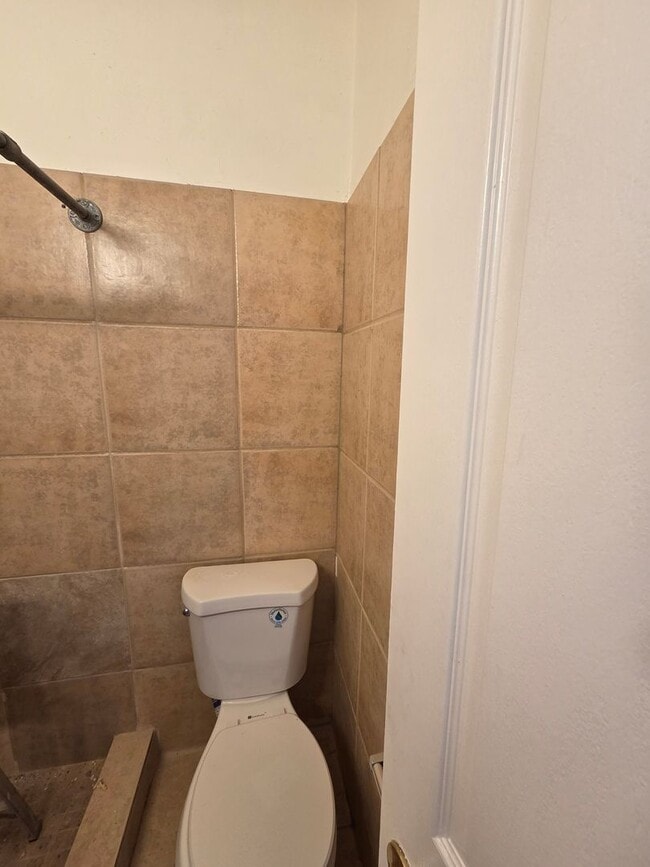 Building Photo - Phoenix 3 Bed/2 Bath