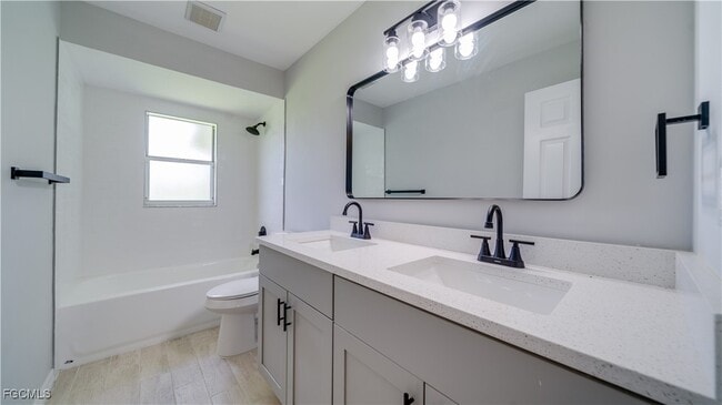 Building Photo - 1416 SE 2nd Ave