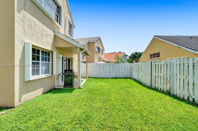 Building Photo - 285 Bridgeton Way