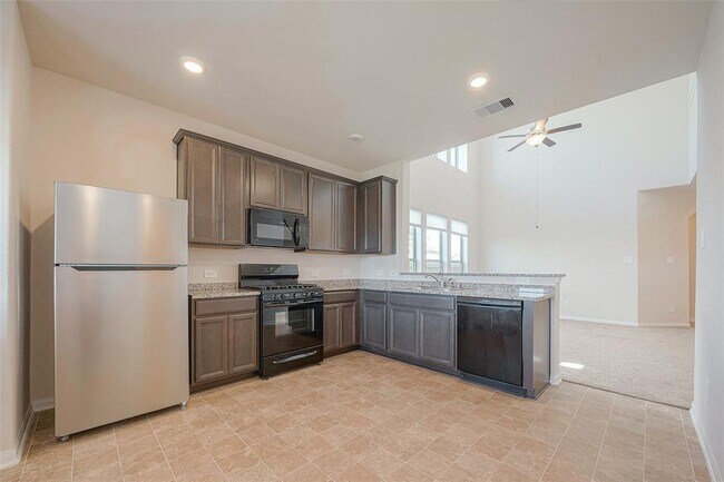 Building Photo - 14633 E Pine Heart Dr