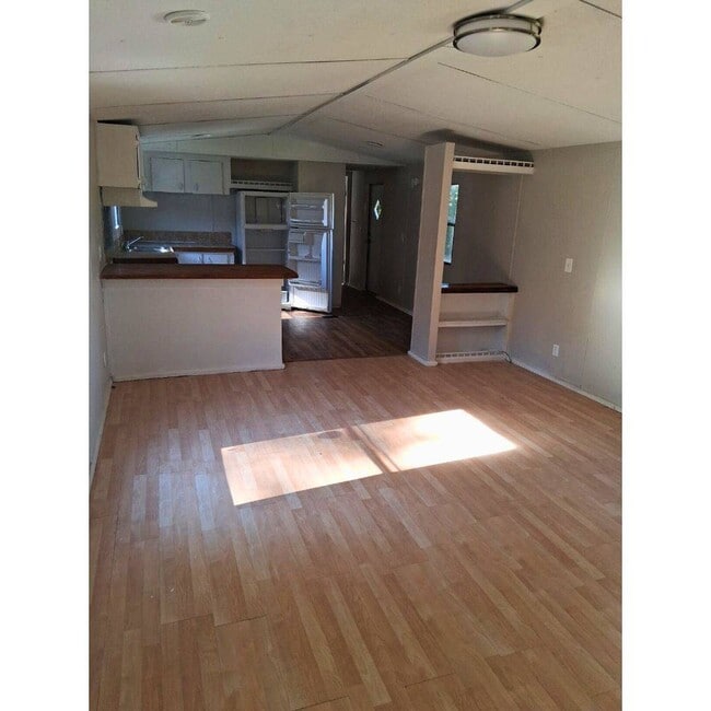 Primary Photo - 2367 Parrott Dr