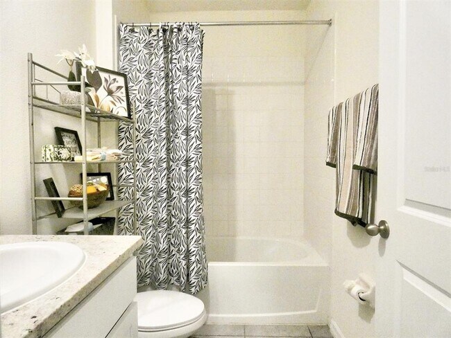 Building Photo - 17014 Oval Rum Dr