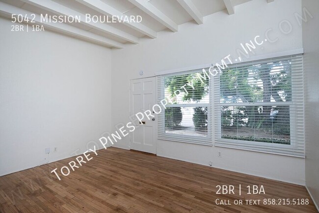 Building Photo - *OPEN HOUSE: 11/30 3-4PM*  Perfectly Locat...