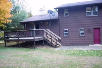 Building Photo - 1402 Heuss Ave