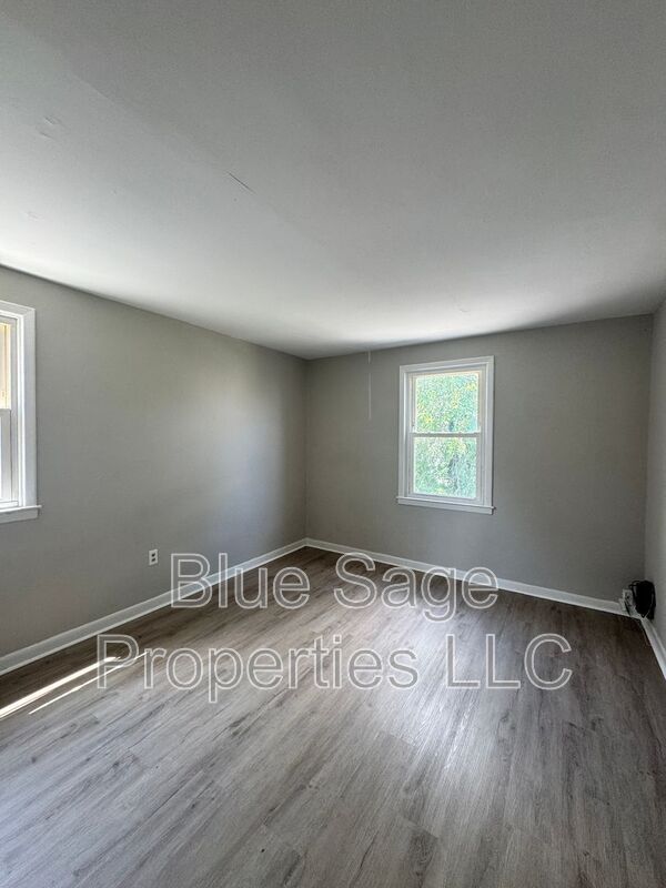 Building Photo - 212 N Wycombe Ave