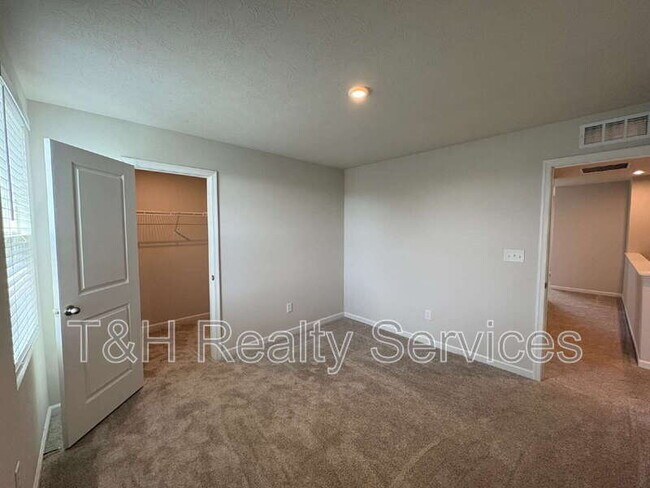 Building Photo - 7183 Finley Crk Dr