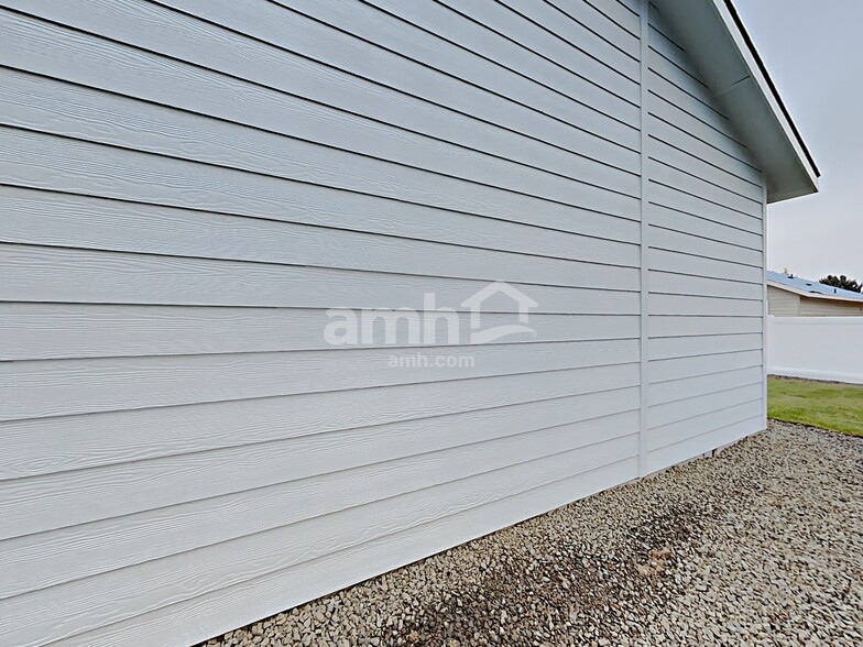 Building Photo - 5100 W Bellevue St