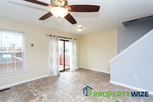 Building Photo - 10 Blackfoot Ct