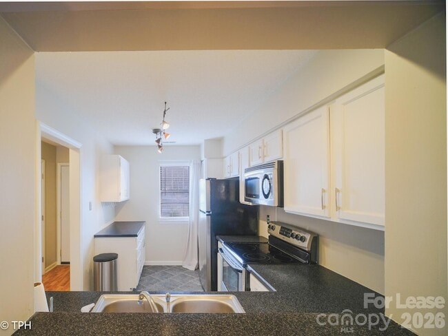 Building Photo - 6124 Heath Ridge Ct