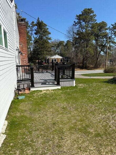 Exterior - 38 Wychunas Ave