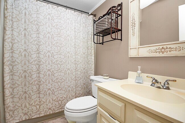 Building Photo - 2754 Tiergarten Ln