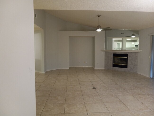 Building Photo - Large 3/2 Family Home that is Conveniently located off Blue Angel PKWY