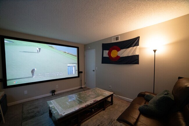 Building Photo - 341 Wright St