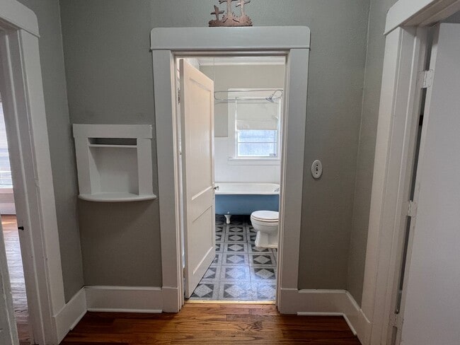 Building Photo - Bungalow Home in Central Waco