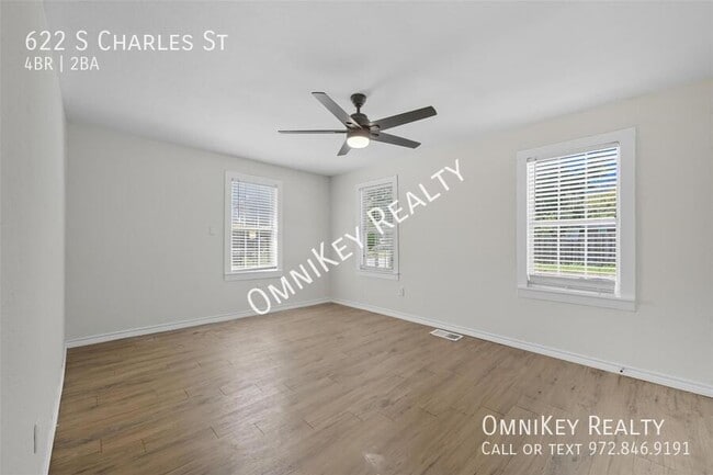 Building Photo - 622 S Charles St