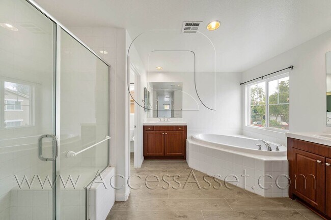 Building Photo - 8036 Englesma St