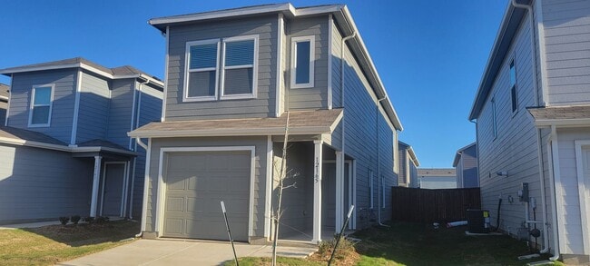 Building Photo - NEWLY BUILT 4 bedroom 2.5 Bath