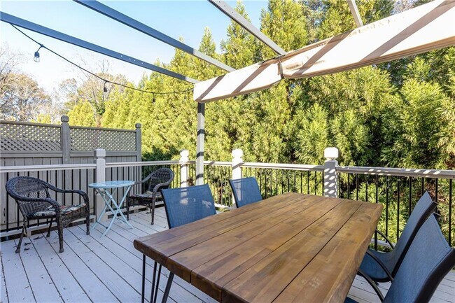 Building Photo - 3130 Chestnut Woods Dr