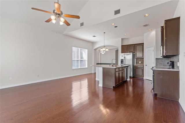 Building Photo - 1936 Lantana Ln
