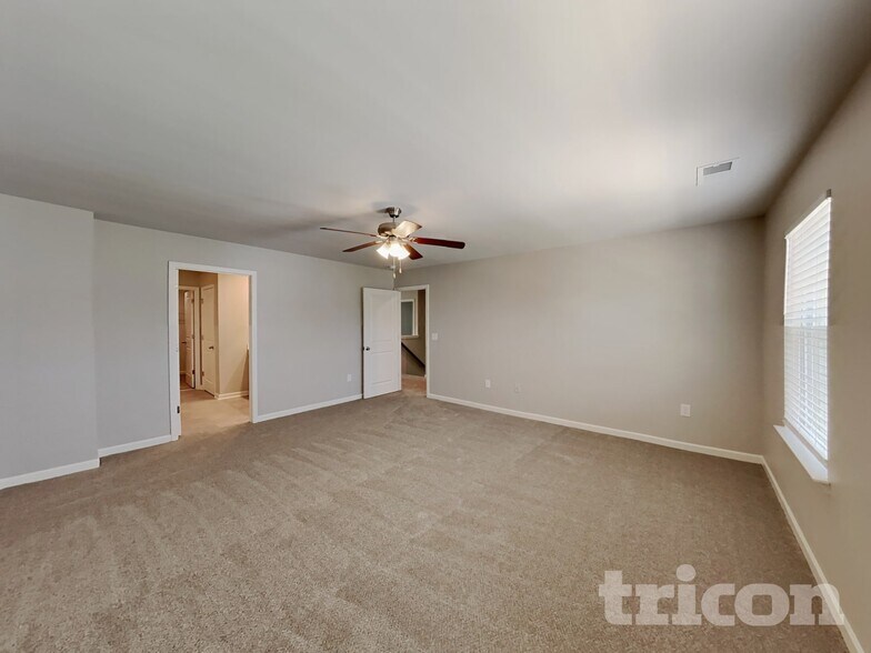 Building Photo - 134 Rivercamp St