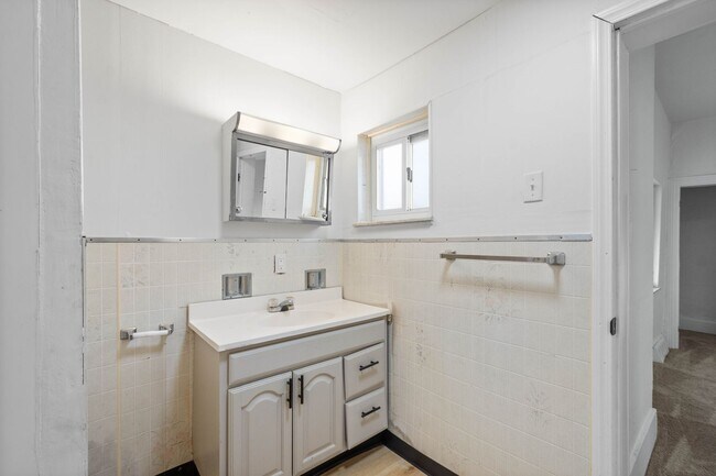 Building Photo - 124 Fitler St