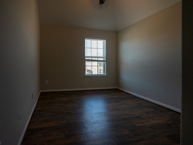 Building Photo - 2927 Overbrook Meadow Ln