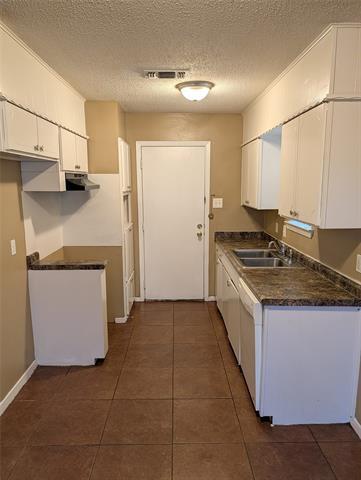 Building Photo - 1563 Pamela Ln