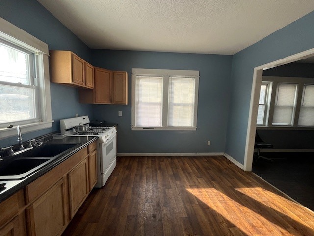 Building Photo - 420 S Olive St