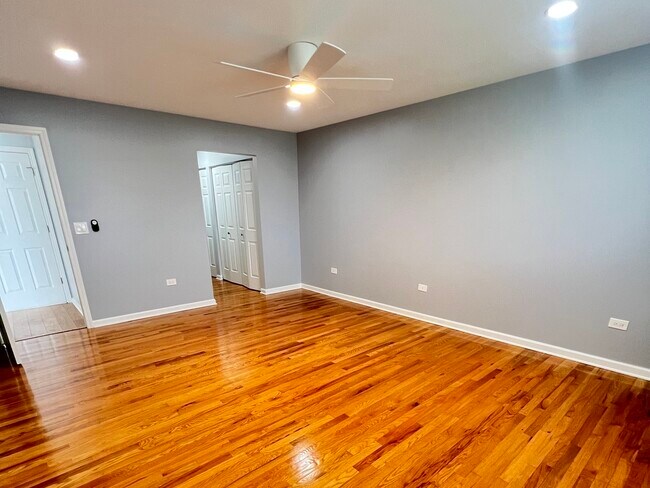 Building Photo - 123 Iliad Dr