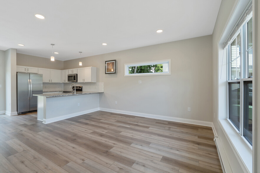 Living Area - Marion Gardens Townhomes