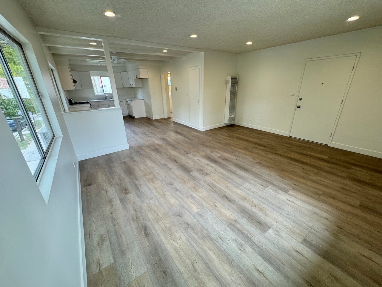 Building Photo - 1152 Ruberta Ave