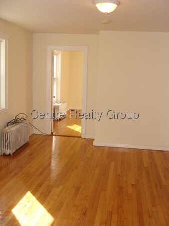 Building Photo - 18 Hall St