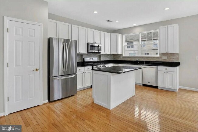 Building Photo - 21758 Flora Springs Terrace