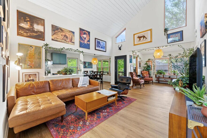 Building Photo - 4901 Howden Cir