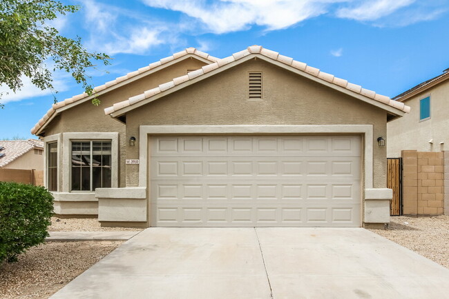 Primary Photo - 3910 N 125th Dr