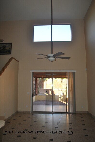 Building Photo - 16519 N 71st Ave