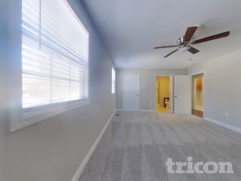Building Photo - 1202 Addison Ct