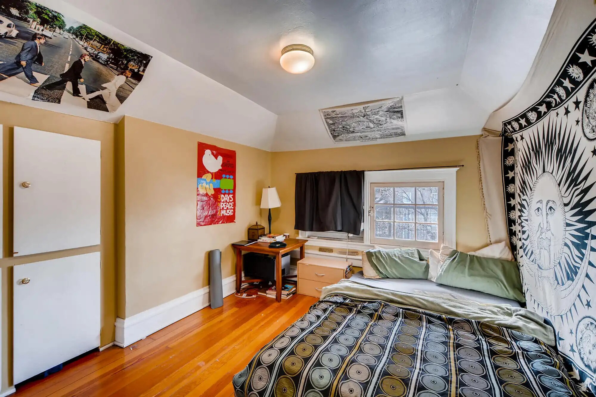 Building Photo - 1035 N Marion St