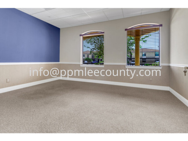 Building Photo - Suite in SE Cape Coral - Commercial