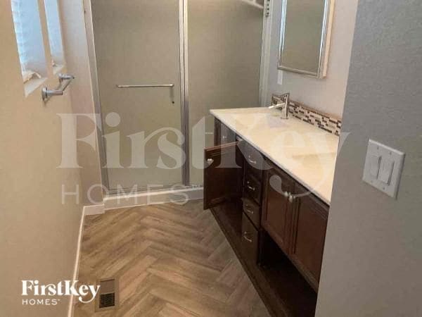 Building Photo - 10520 Sedalia St