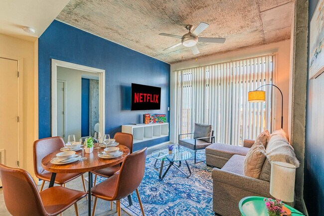 Building Photo - 915 N 4th St